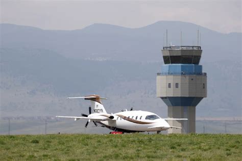 Over 400 sue Jefferson County over Rocky Mountain Metropolitan Airport